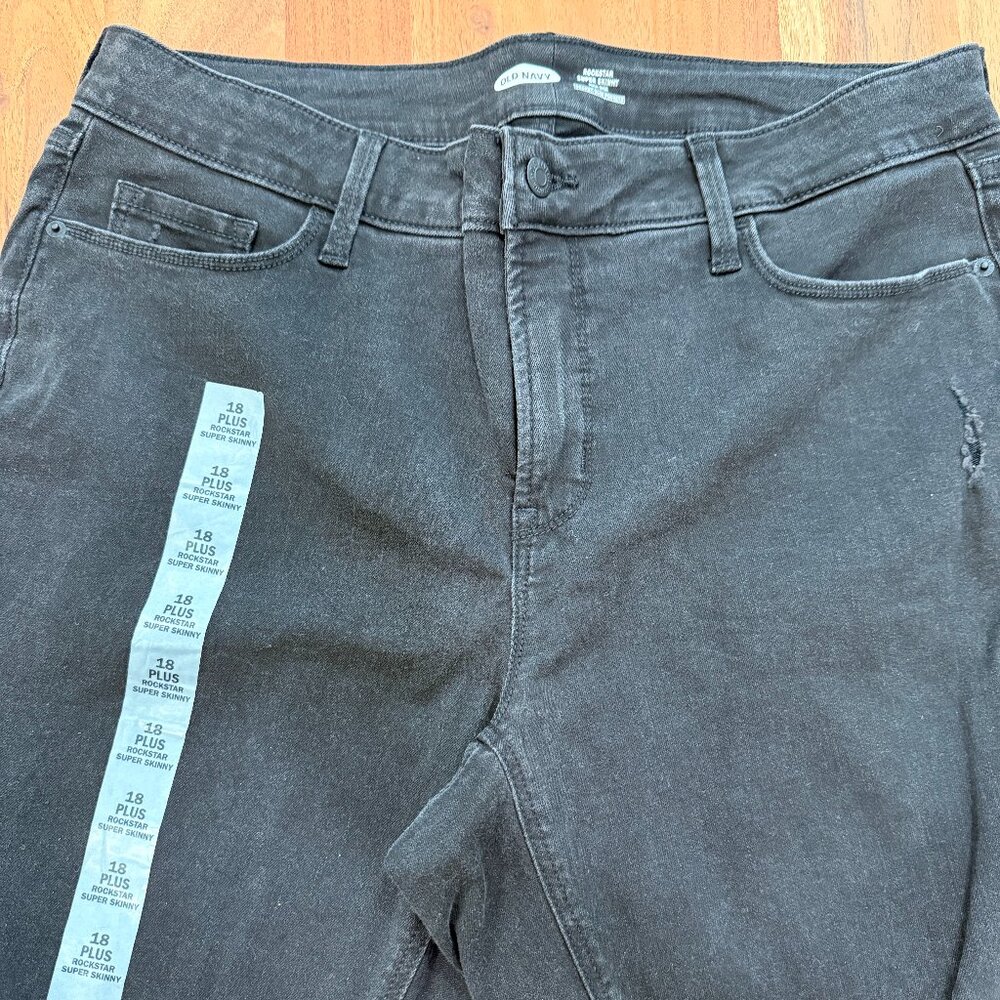 Old Navy rockstar jeans - size 18 - NWT